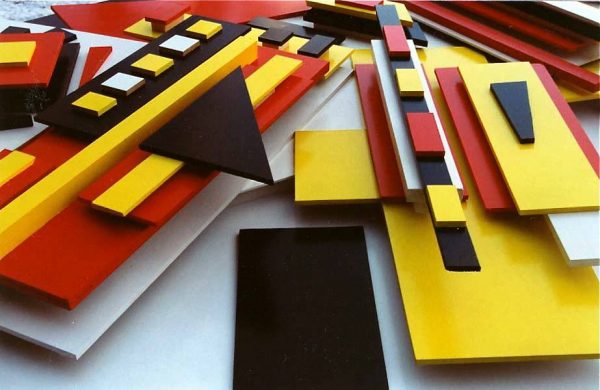 2001 : Le palais des temps- détail (121,9 x 152,4 cm : Grand relief en bois)